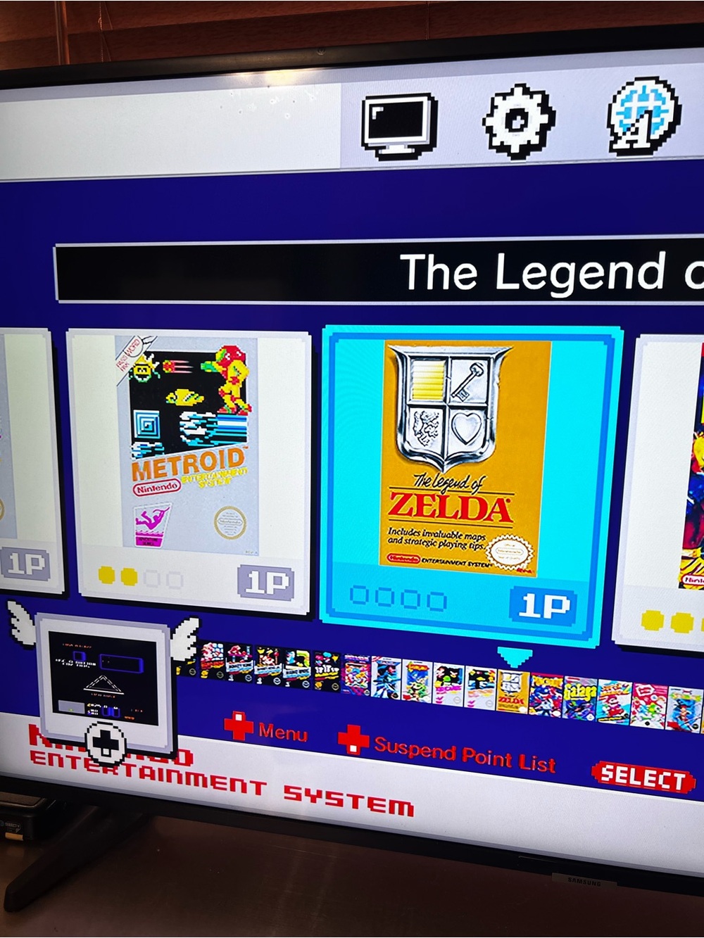 Nintendo NES Classic Mini Entertainment System - Picture 10 of 16